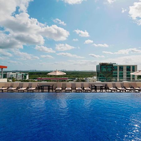 Four Points By Sheraton Cancun Centro Екстериор снимка
