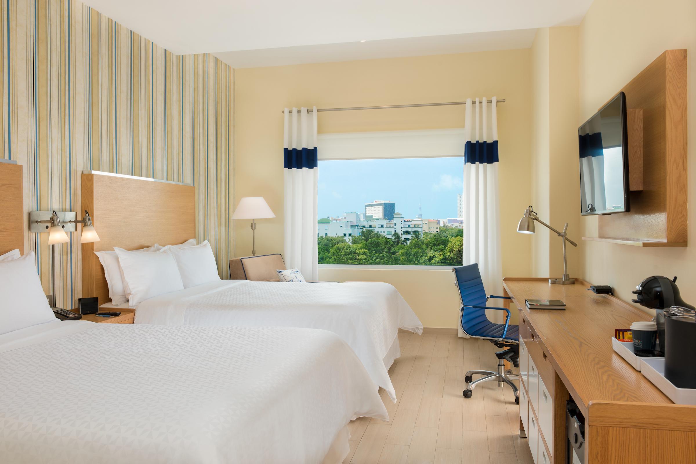 Four Points By Sheraton Cancun Centro Екстериор снимка