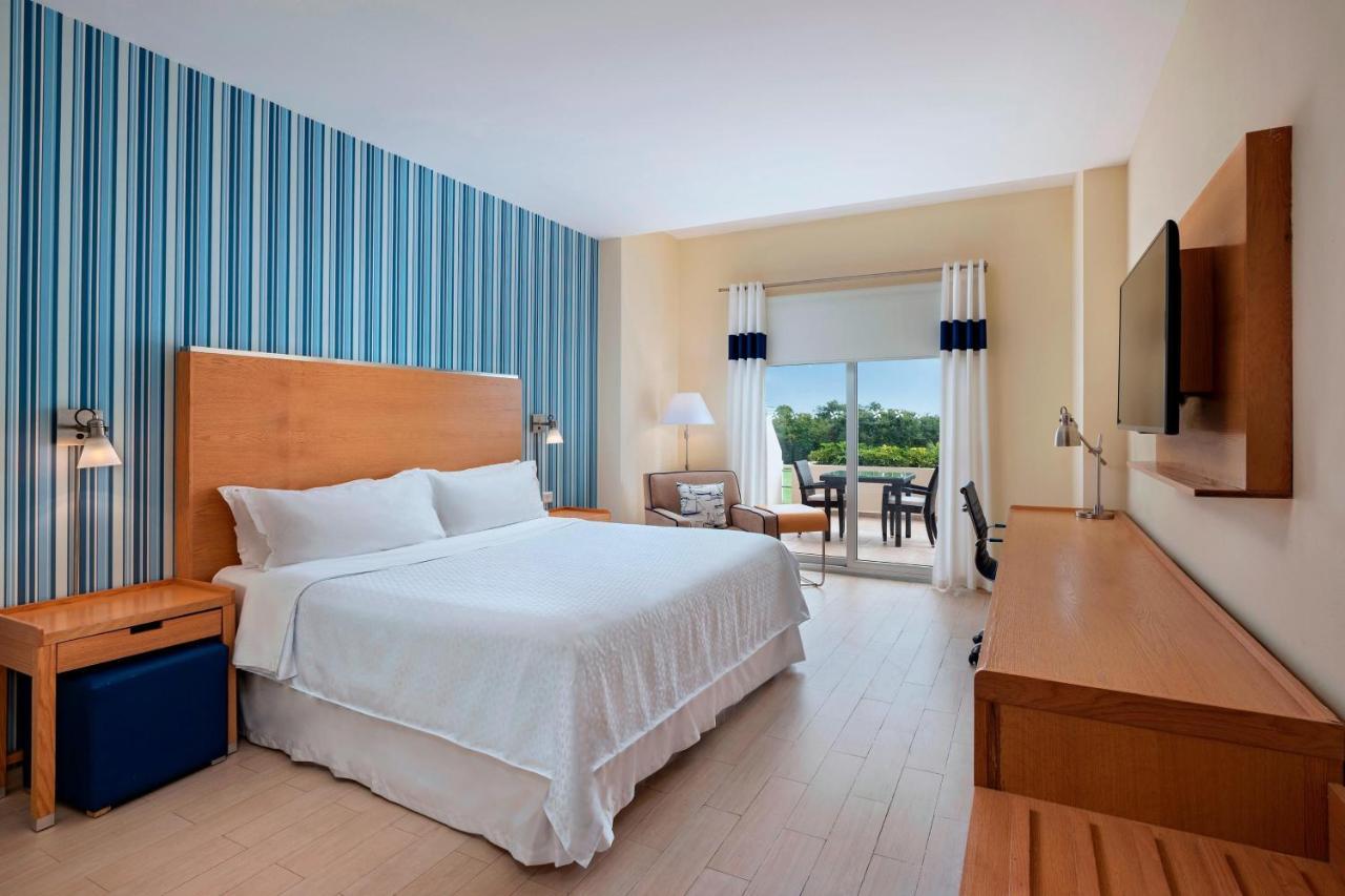 Four Points By Sheraton Cancun Centro Екстериор снимка